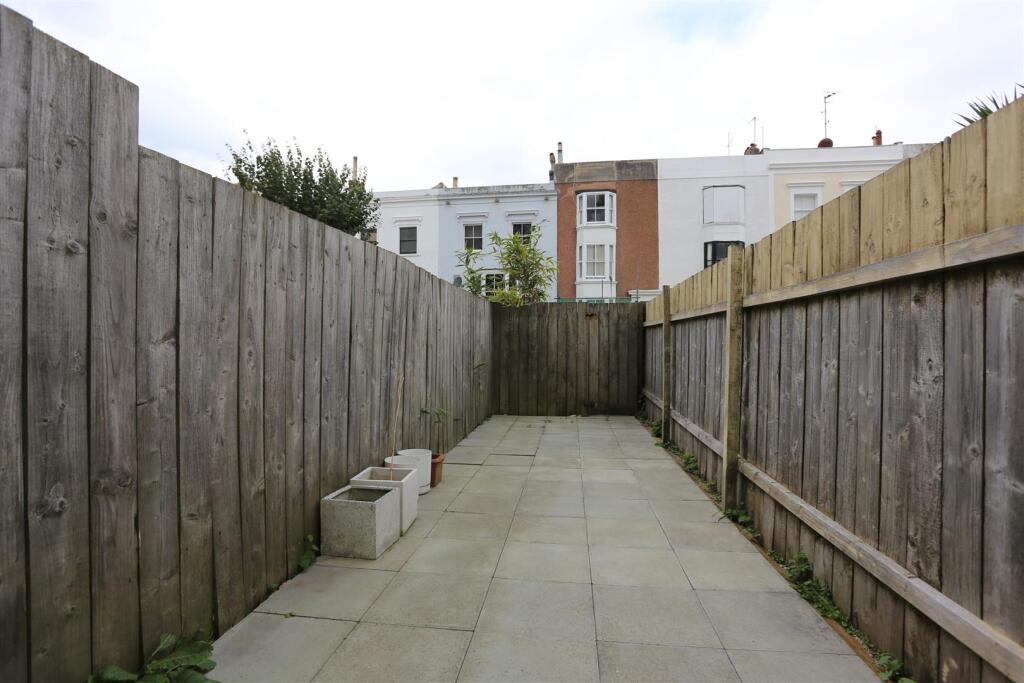 1, 39 Brunswick Place (1).JPG