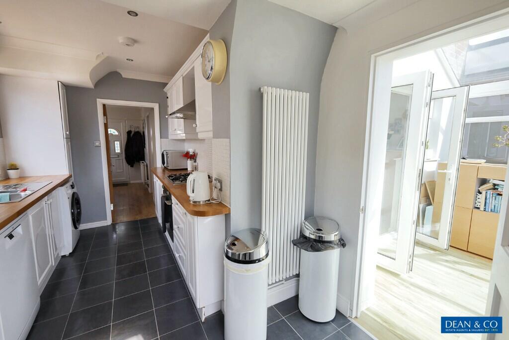 Kitchen/Conservatory