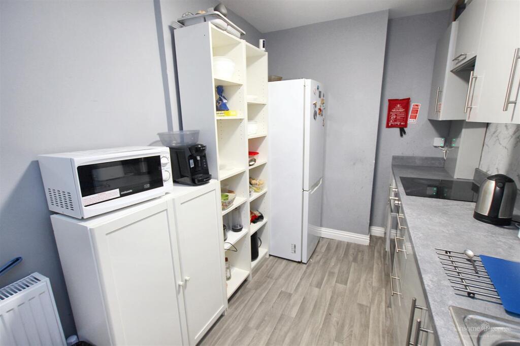 Kitchen F2