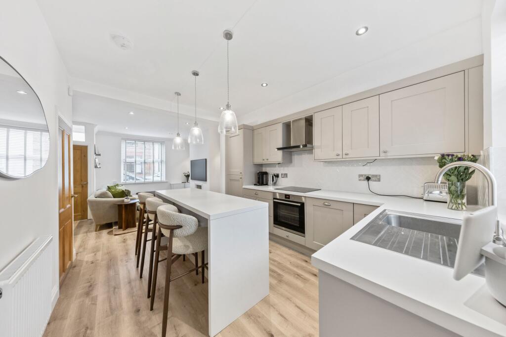 Kitchen / Dining Room