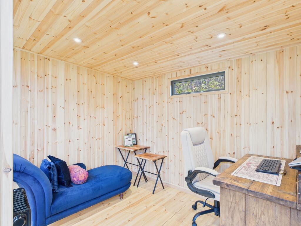 CAM05532G0-PR0009-STILL040