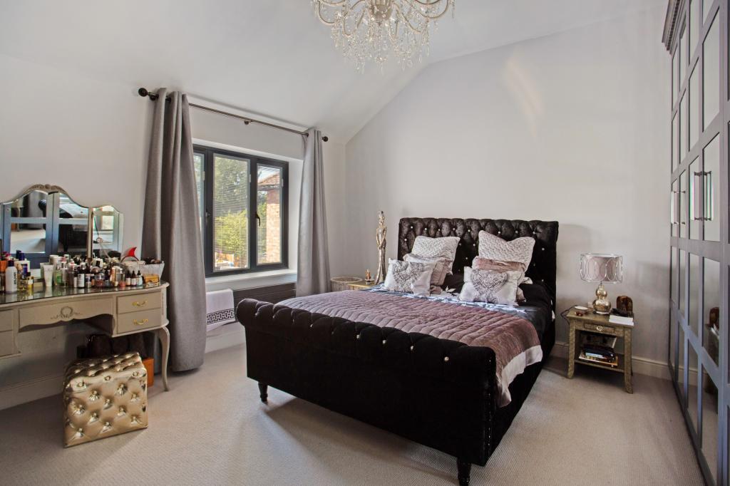 86 East End Road 304663 (14).jpg