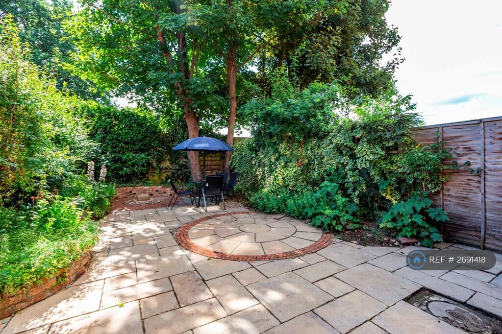 Gardener Included