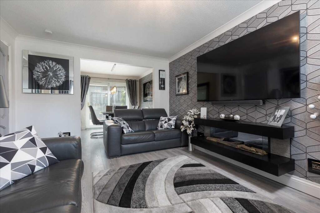 Lounge Dining