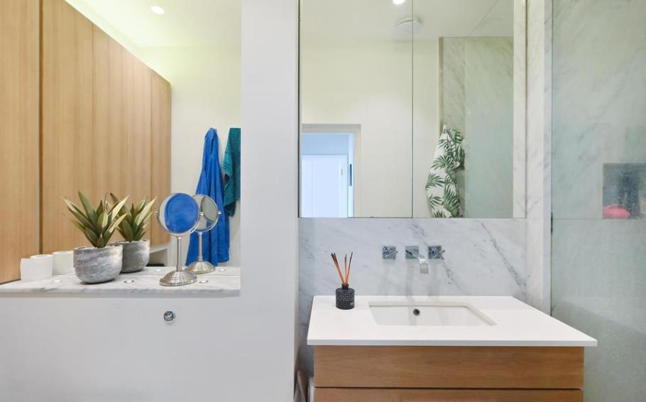 16 sutherland 7 01.10.png