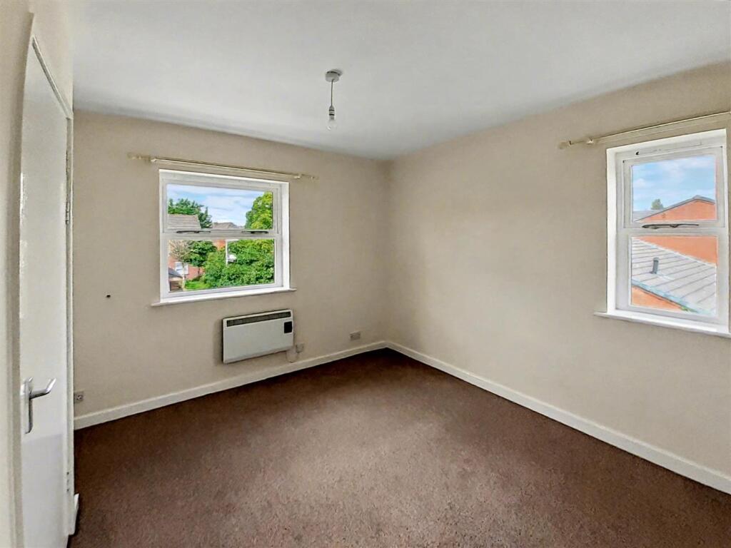 2VC BEDROOM.jpg