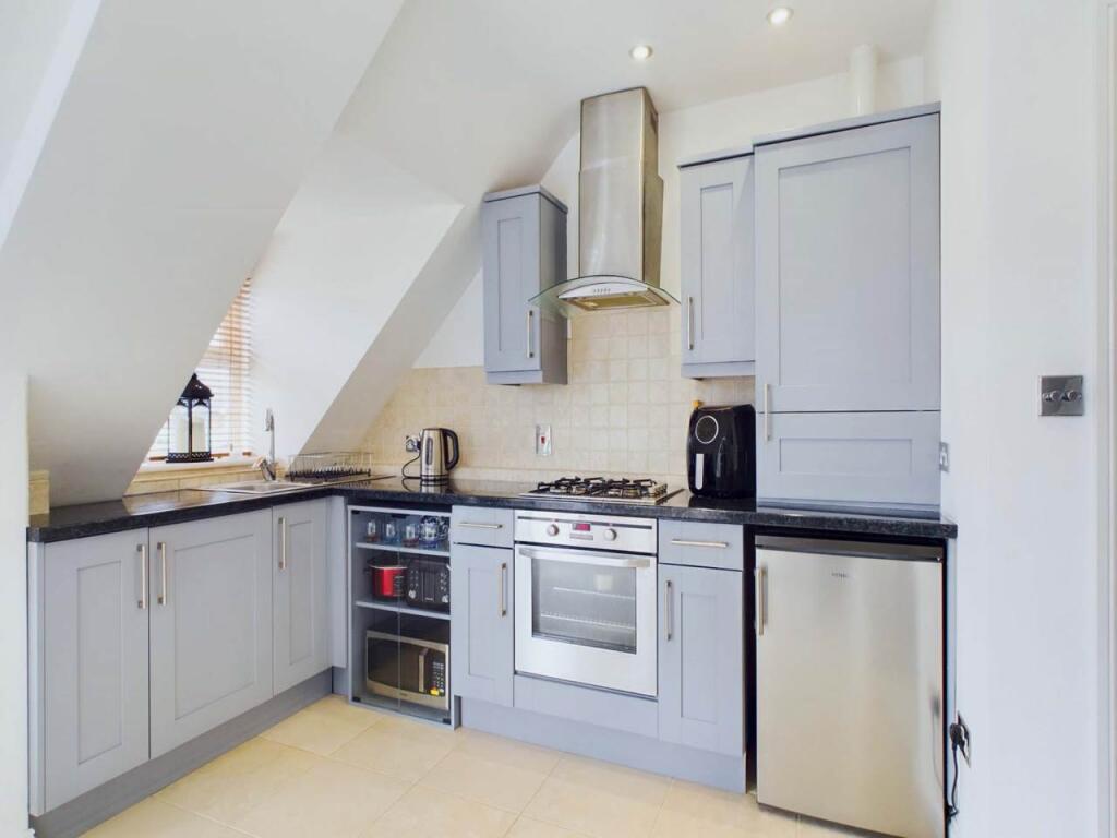 8 seacrest kitchen 2