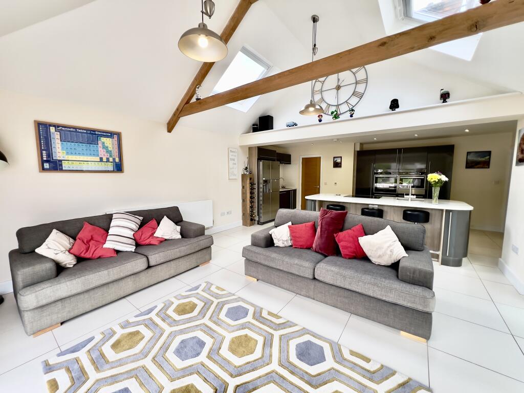 Open plan kitchen/family room