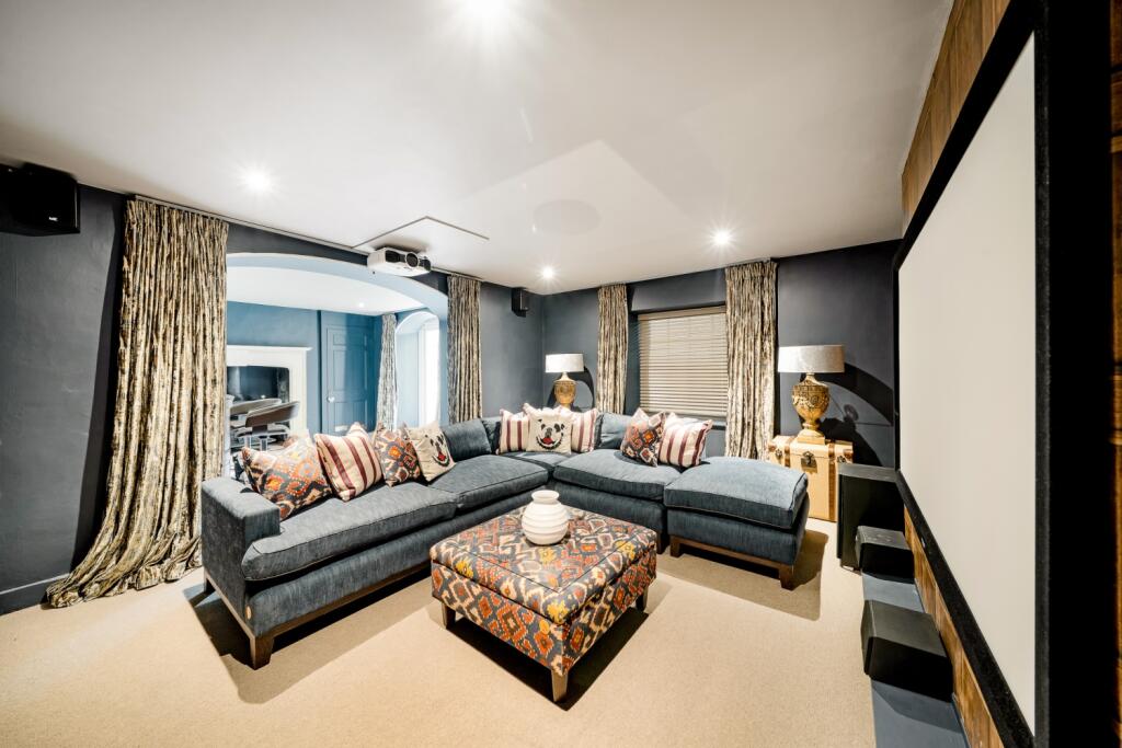 37 Canynge Sq 4