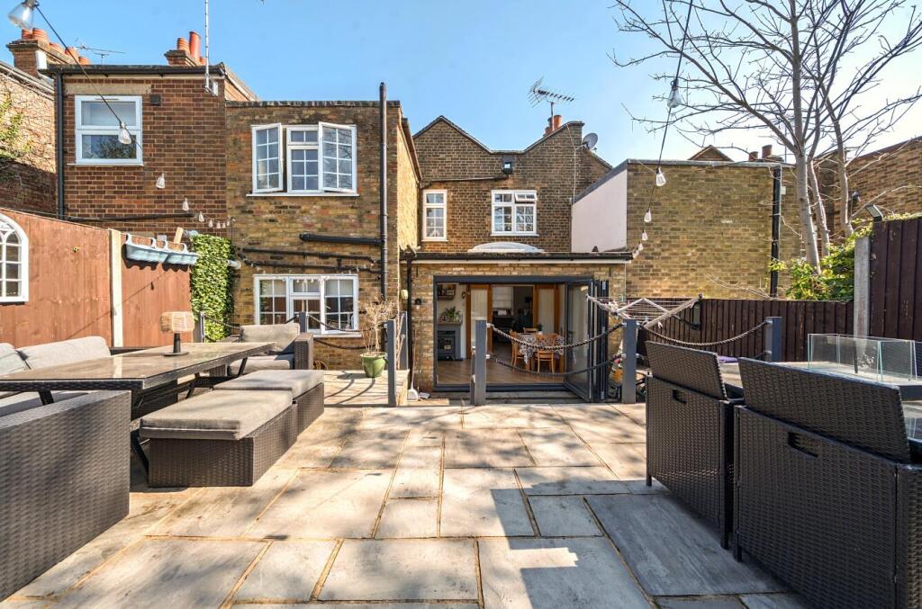 Davidson Frost-Wellings, DFW, Green Lane, Garden.j