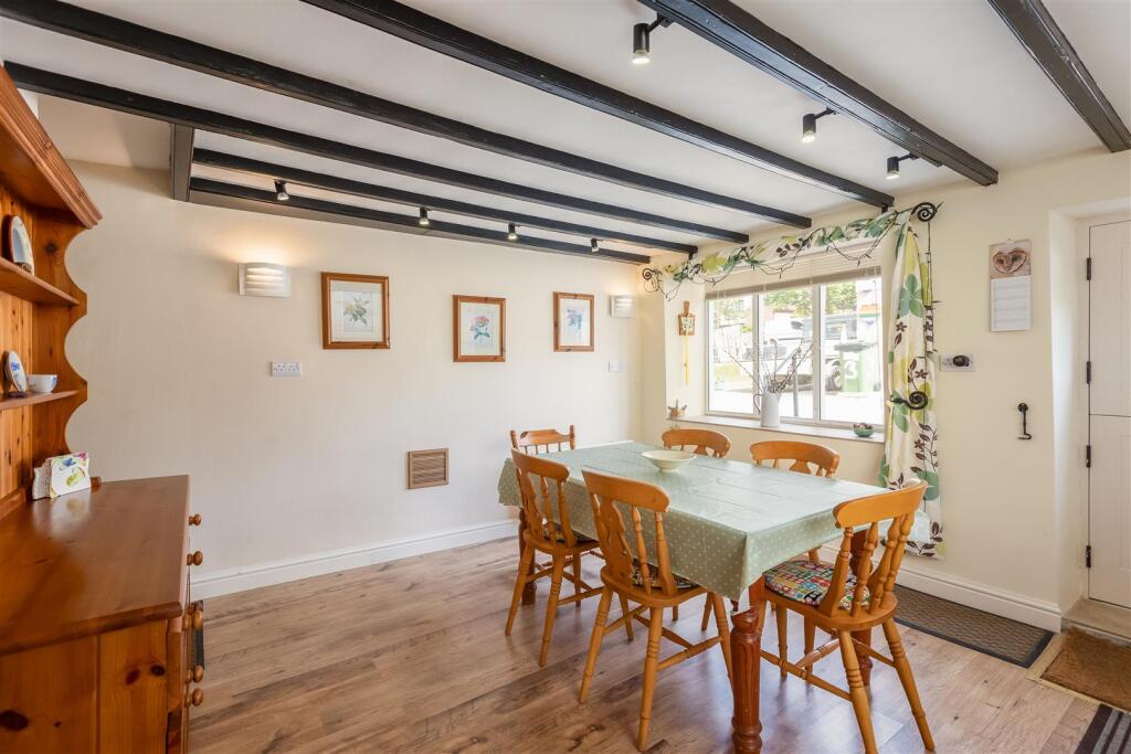 Wandales 2 Kitchen Dining Room-1.jpg