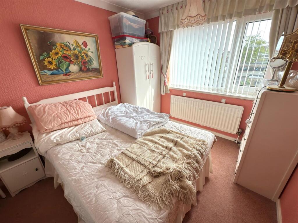 BED 2.jpg