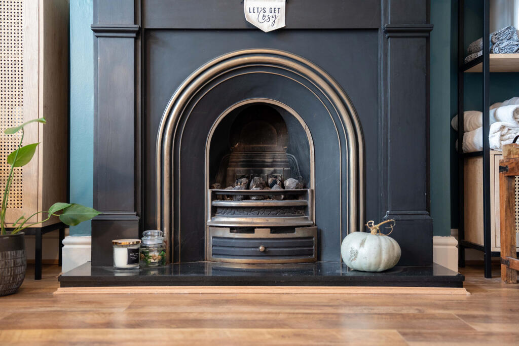 Oldfield Road 02071