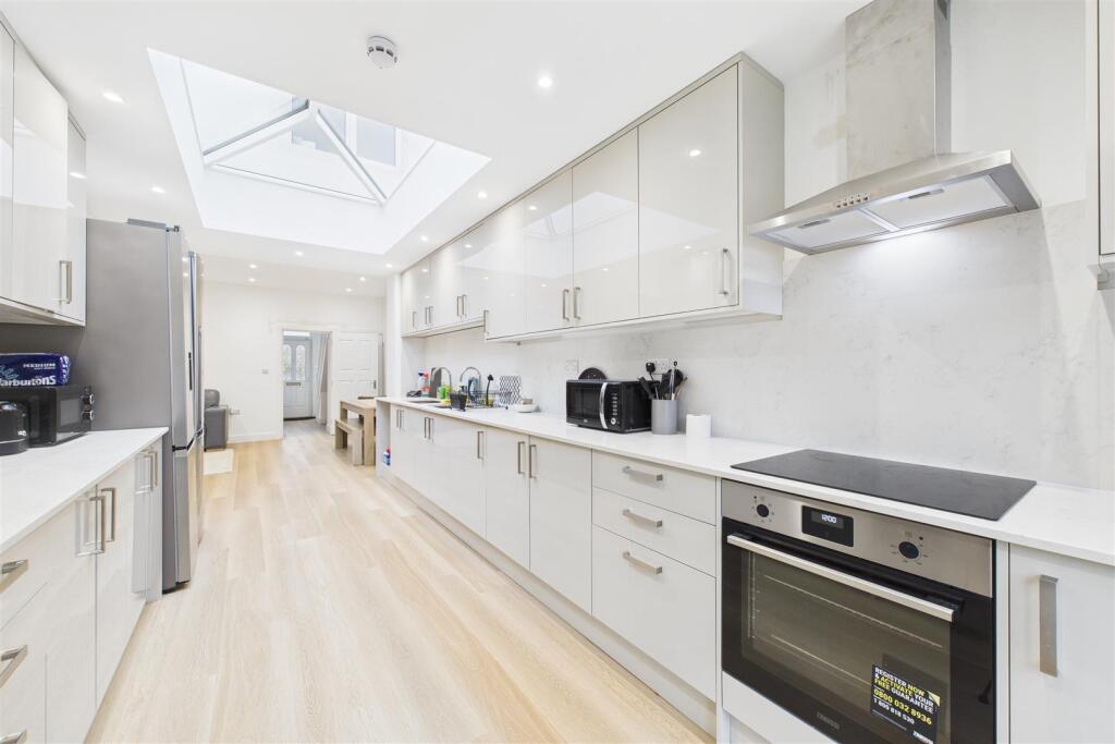 116 Mount Hill Road, Hanham, Bristol BS15 8QR | Fr