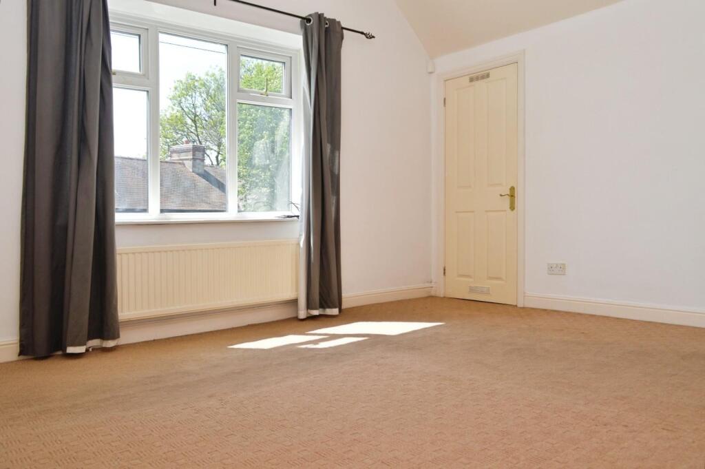 a1390d8e-Bed 201...JPG