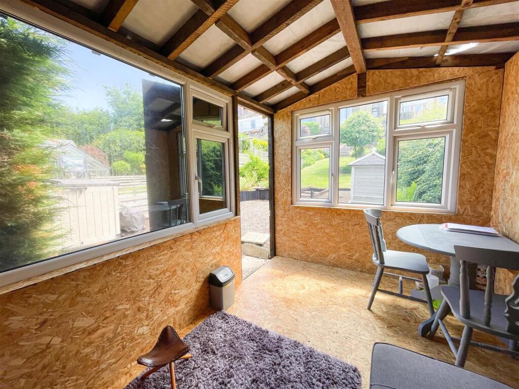summerhouse 1.jpg