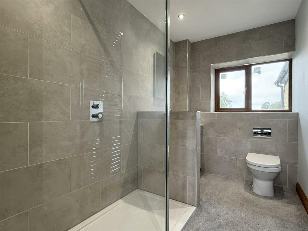 Main shower room