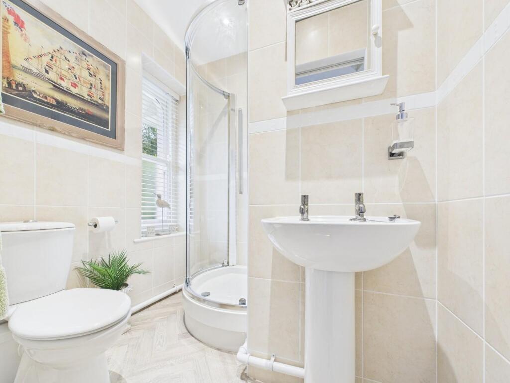 Ensuite Shower Room
