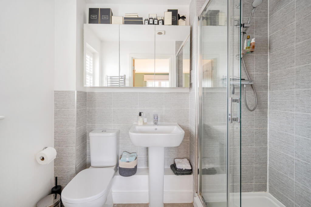 1319271-37-686b91...