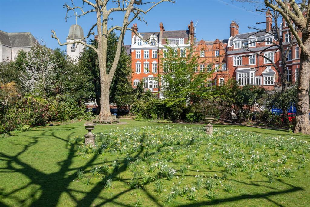 5, 13 Lennox Gardens Hi-20.jpg