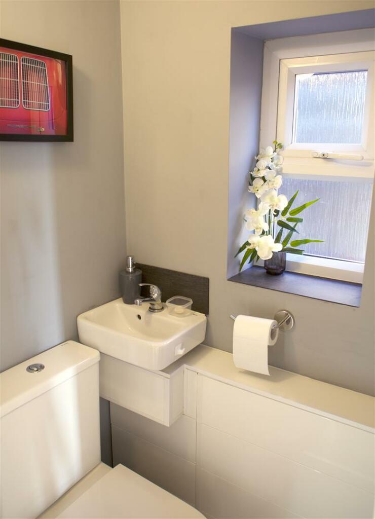 Downstairs Toilet.jpg