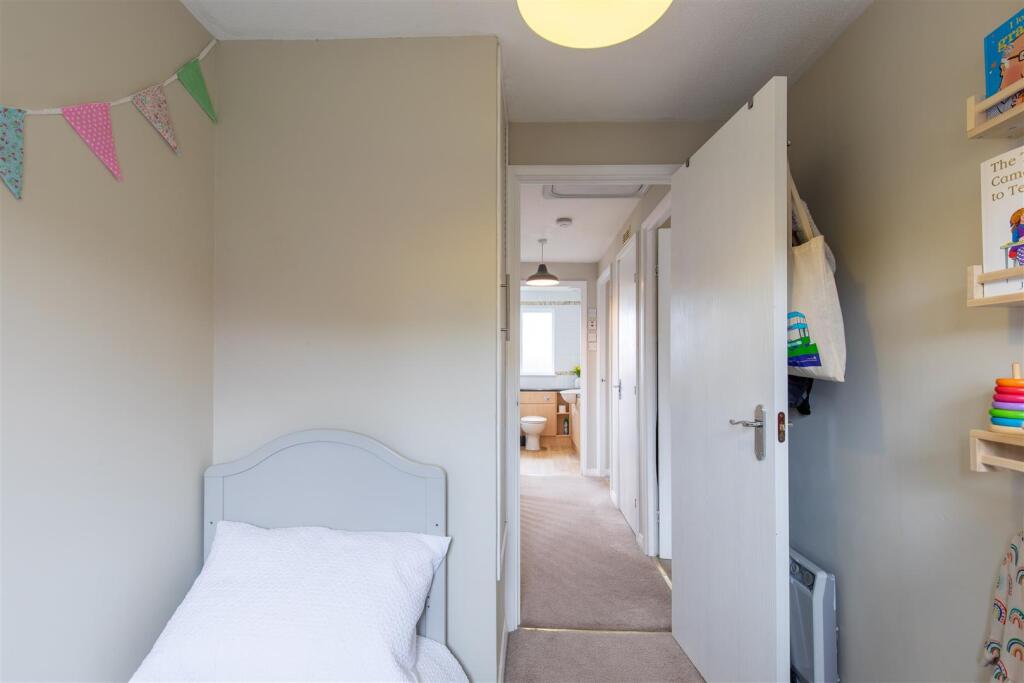 6 Lady Nairne Drive, Perth-28.jpg