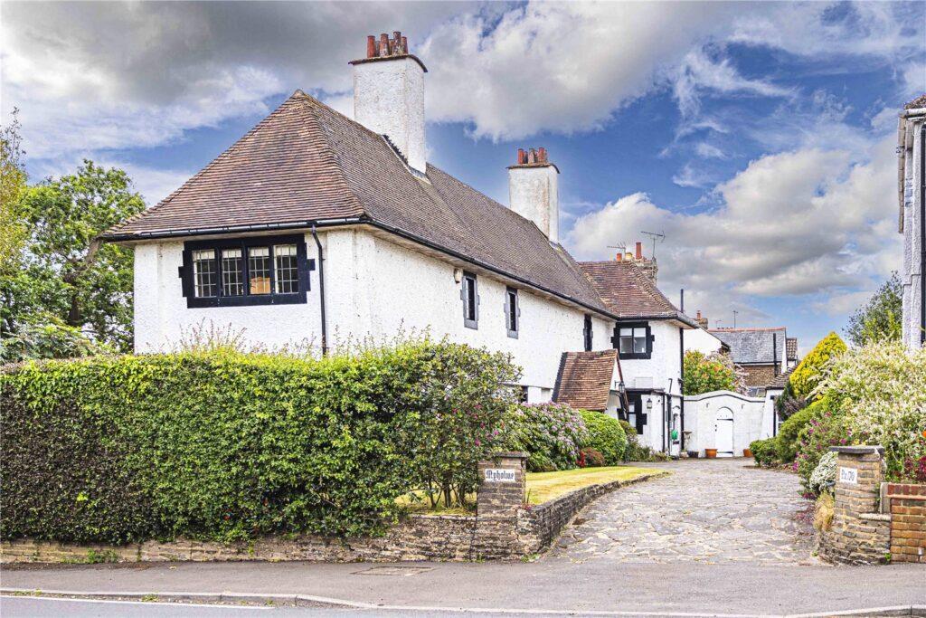 170 Merry Hill Road Side driveway.jpg