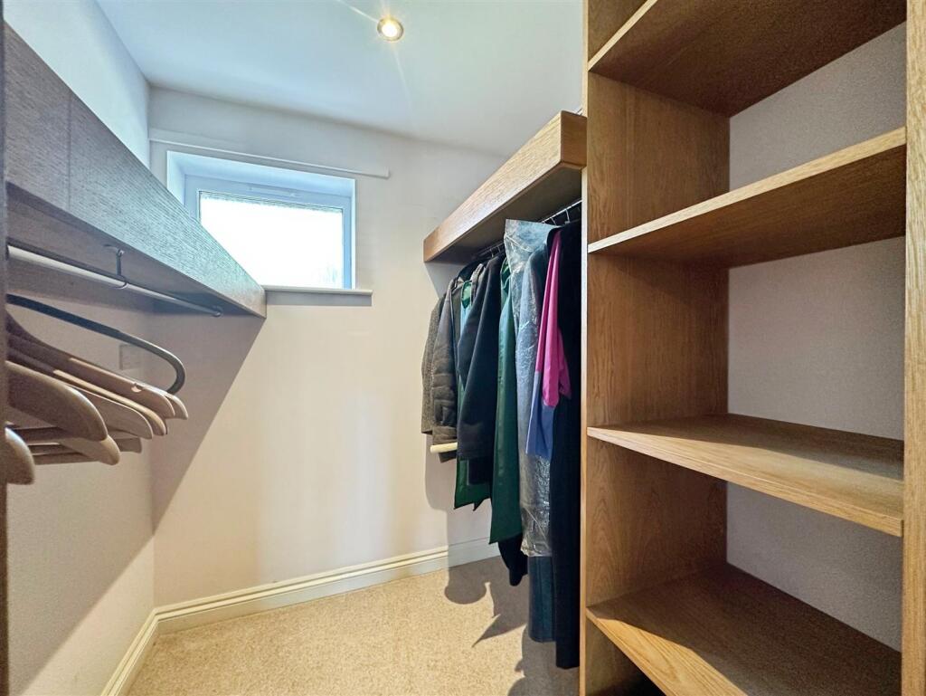 1c835b4d--4C38-8B19-38E7ACAF7C7C-12315-0000037B2F3