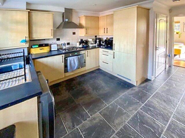 ewemove-lutyens-kitchen
