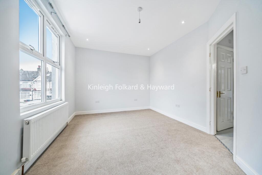 8e3794f9-b44c-469d-8