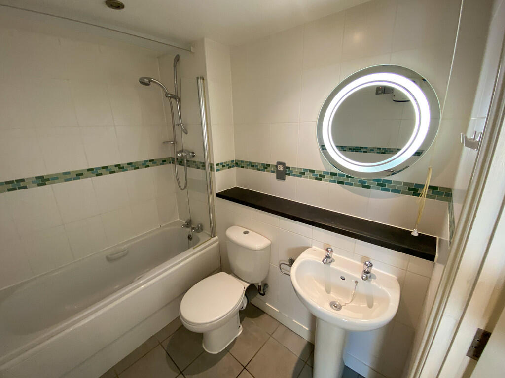 Bathroom (1)-2