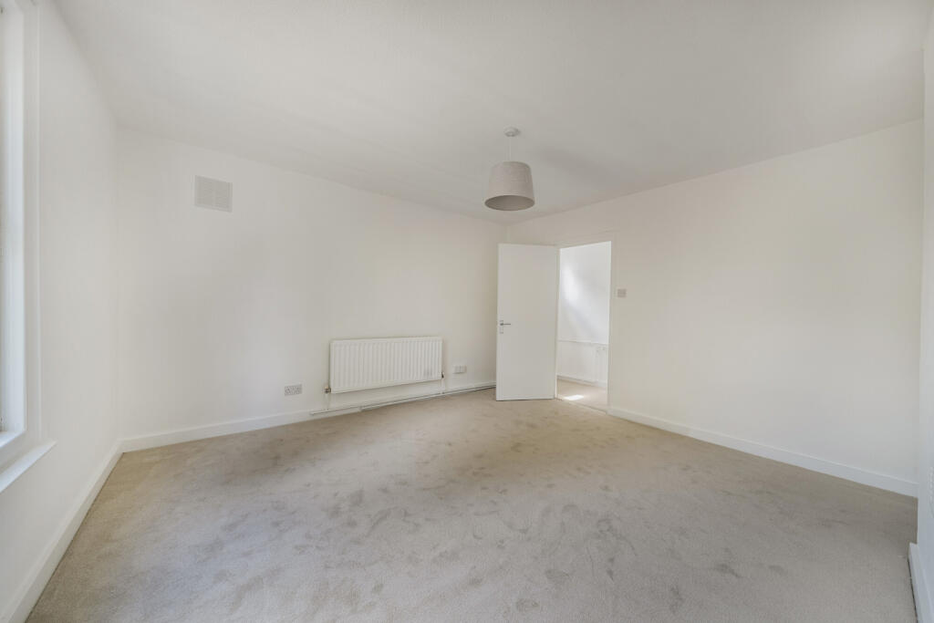 1323909-5-686e55e...