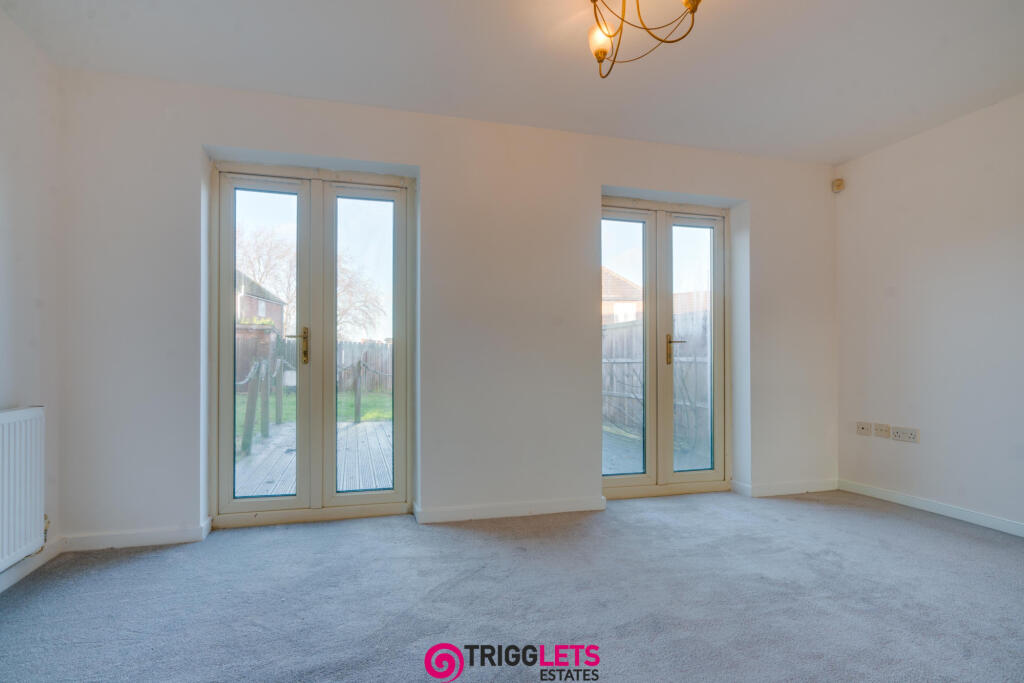 Living/dining space