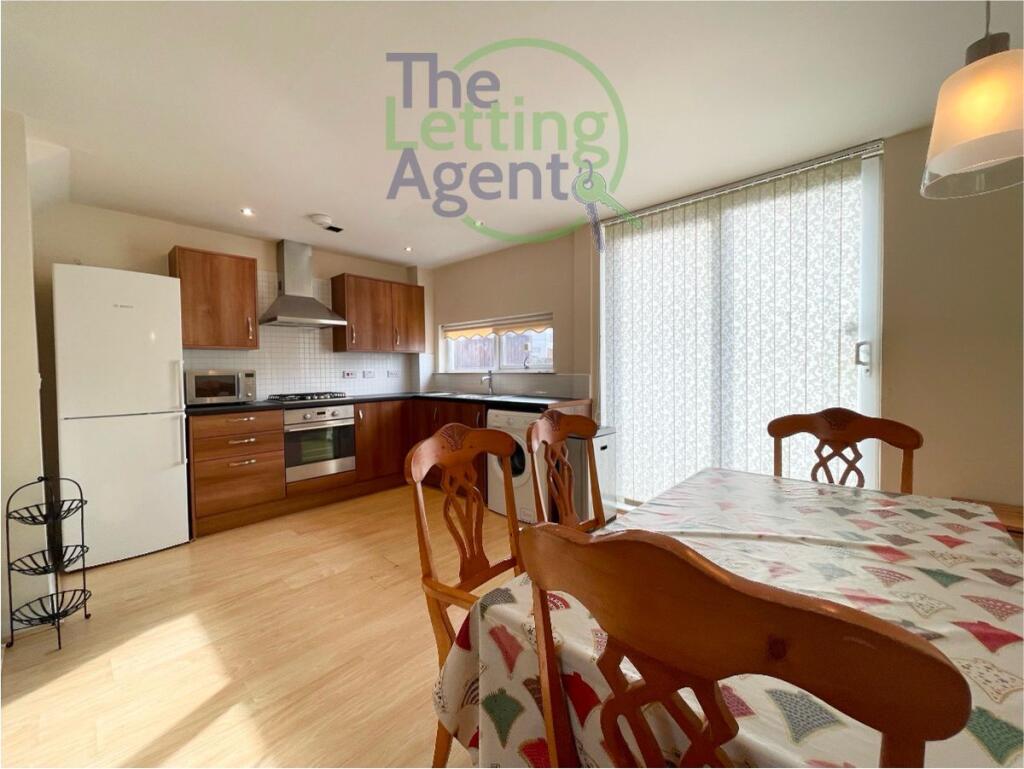 OPne Pplan Kitchen / Dining Area