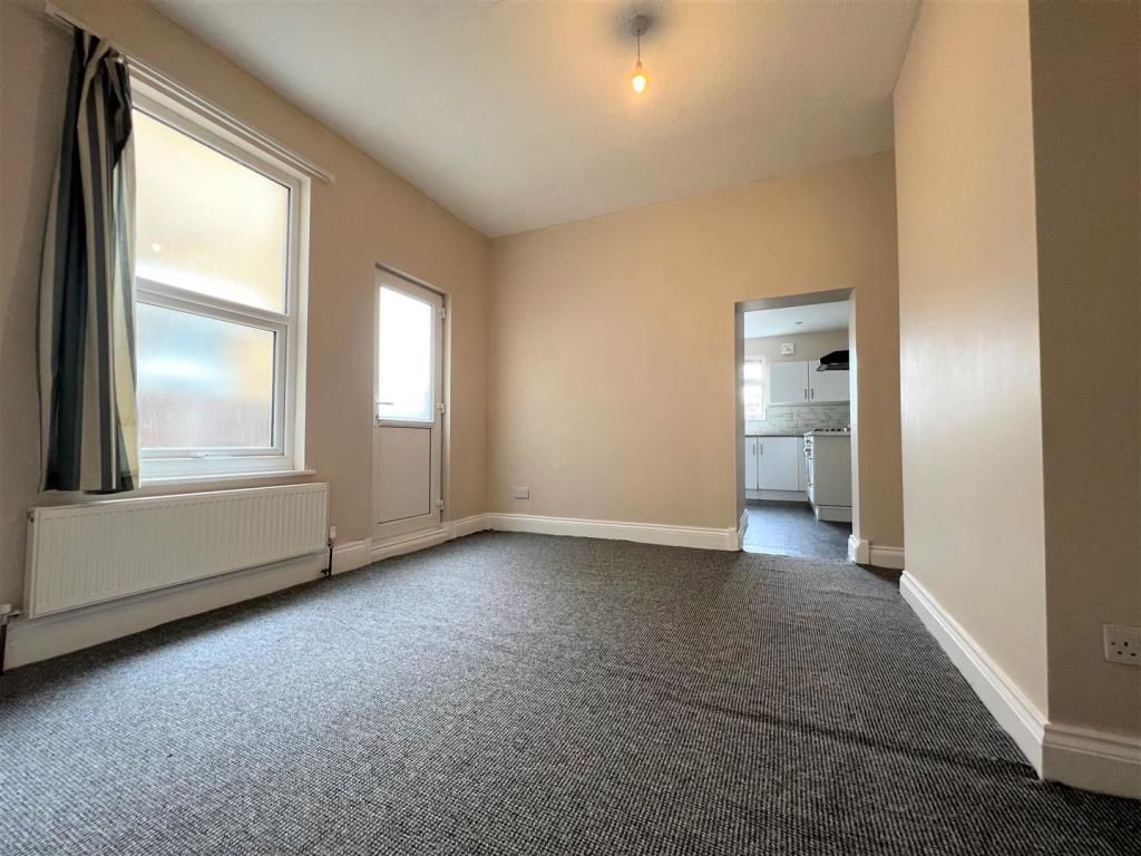 Living Room.jpg
