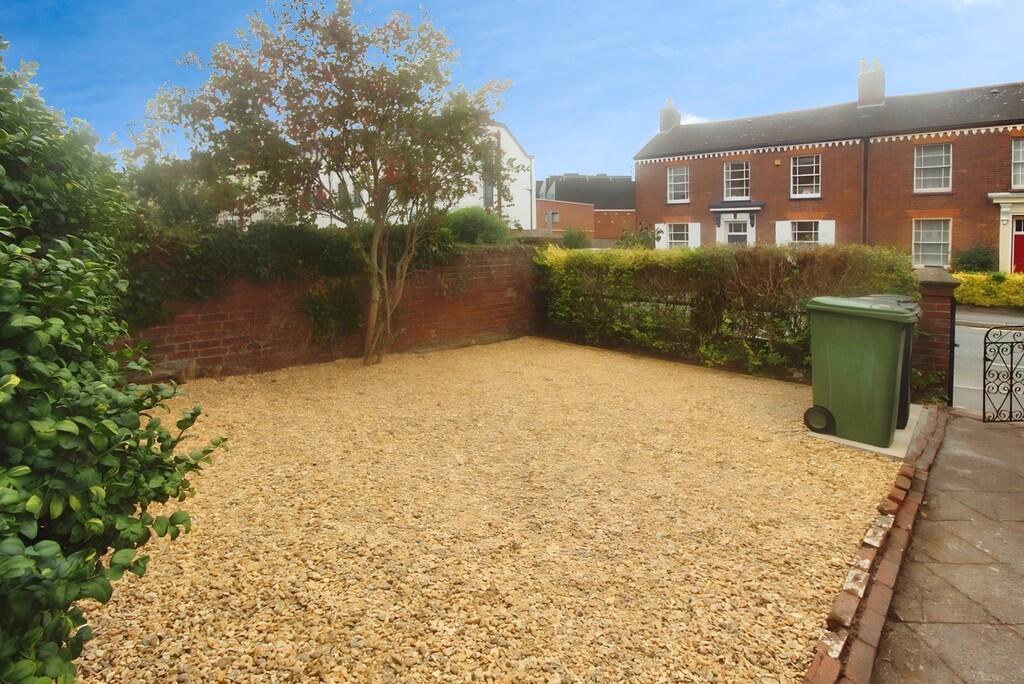 606e1f70-garden 2...
