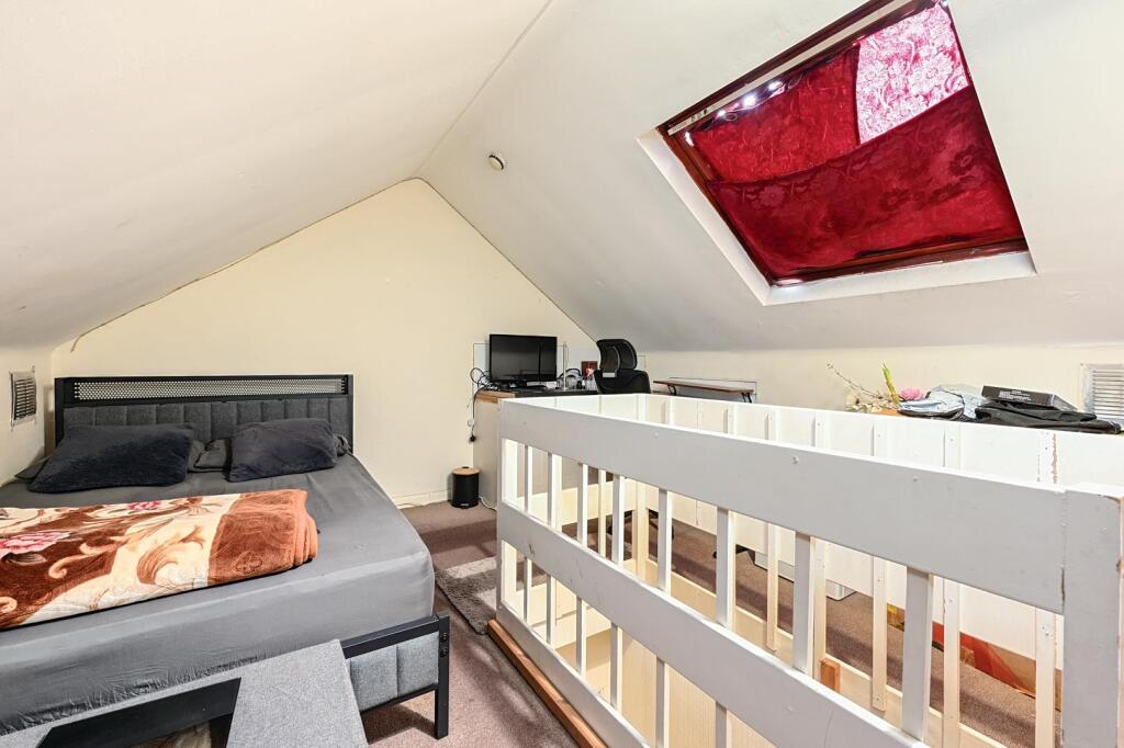 60 Catherine St (2).jpg