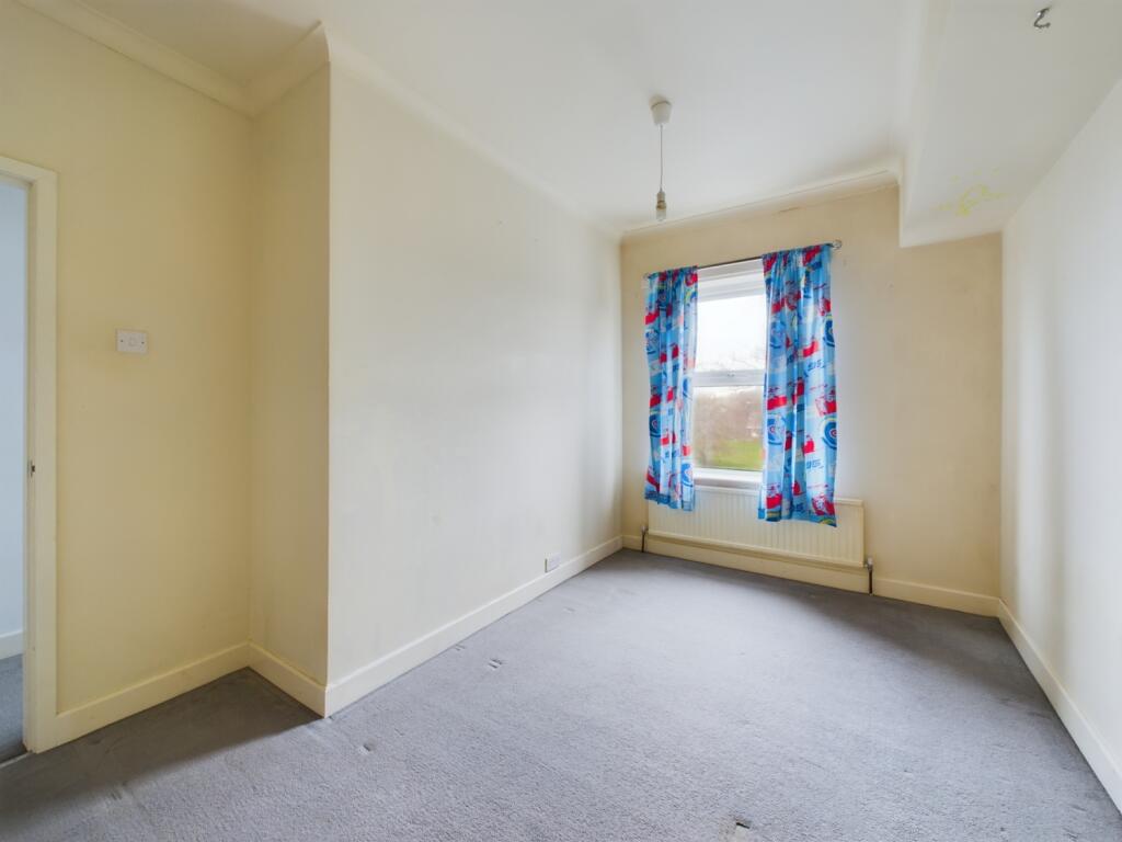 CAM01966G0-PR0271-STILL009