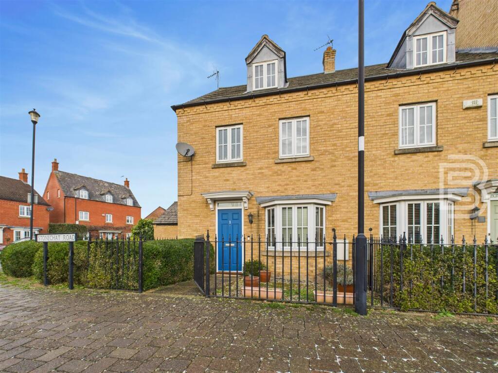 Stonechat Road, Coton Park, Rugby