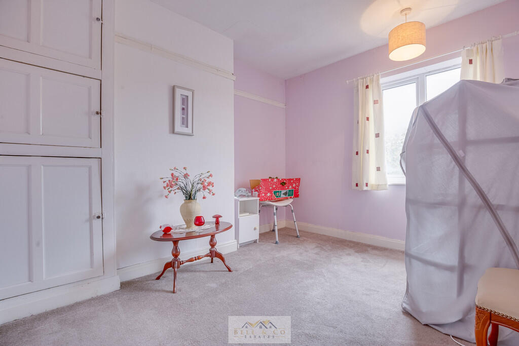 Bedroom 2.1