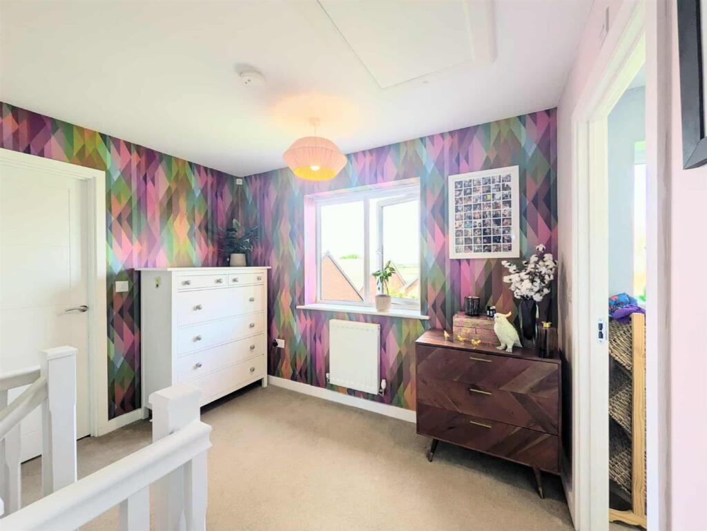 2 Hardy Close - Landing 08-09-25.jpg