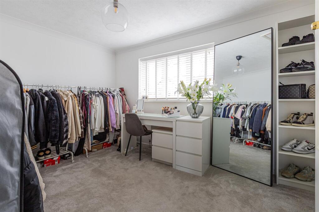 Deepdene Close 11-20.jpg