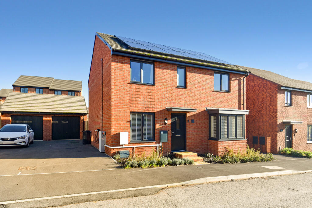 Elizabeth Road, Cullompton, EX15