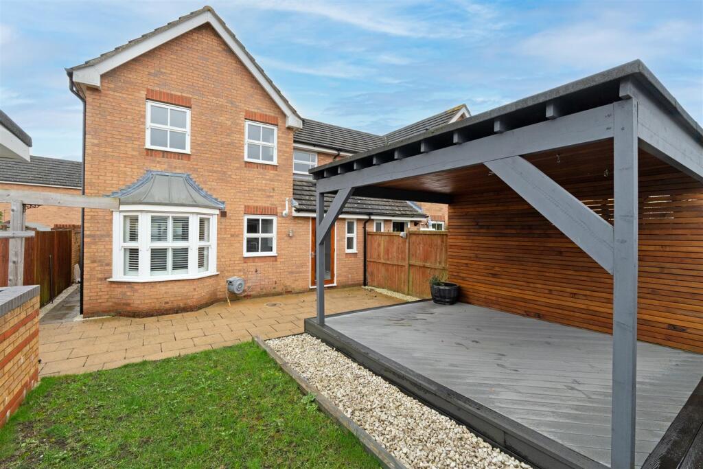 Doulton Close-22.jpg