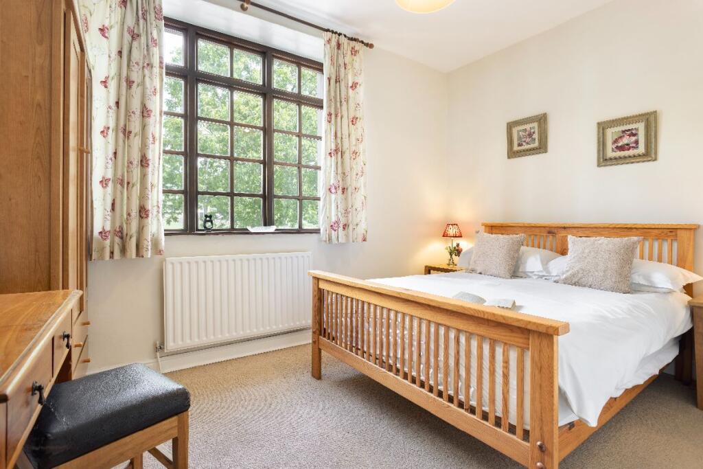 Staveley House Bedroom 2