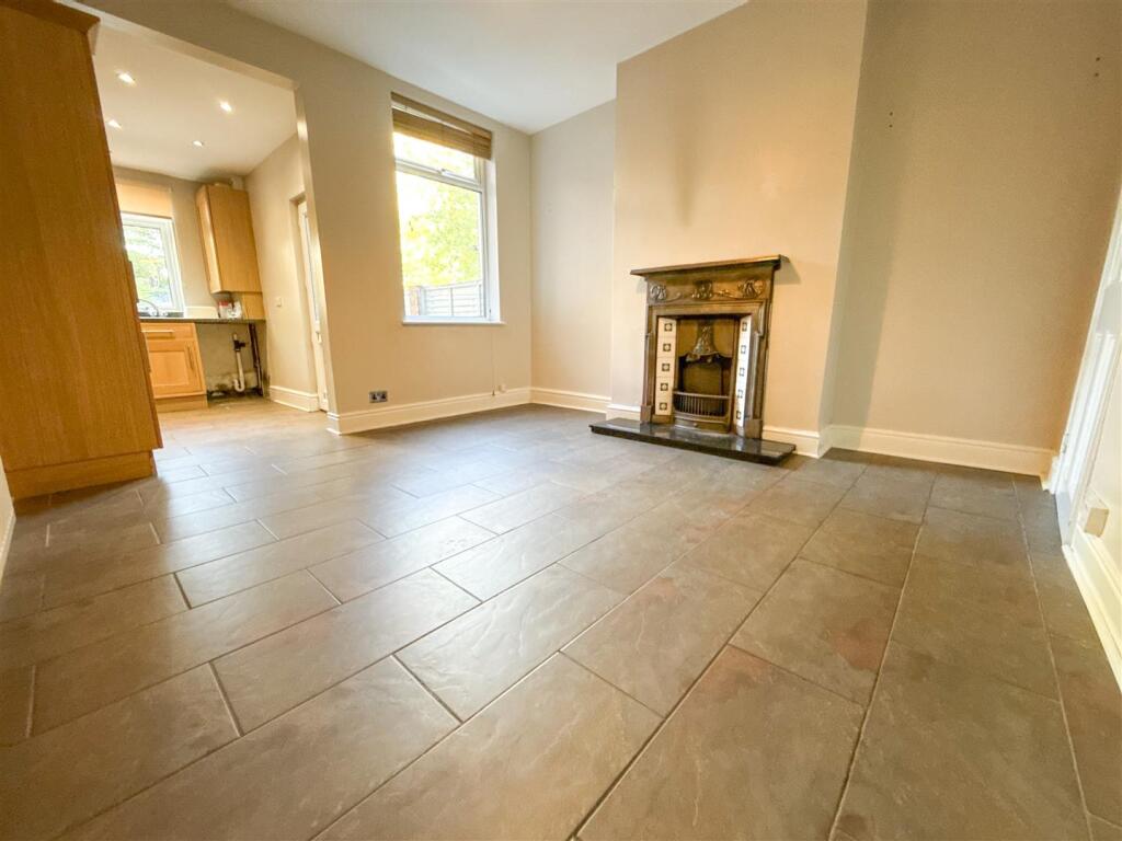 OPENPLAN KITCHEN DINING ROOM