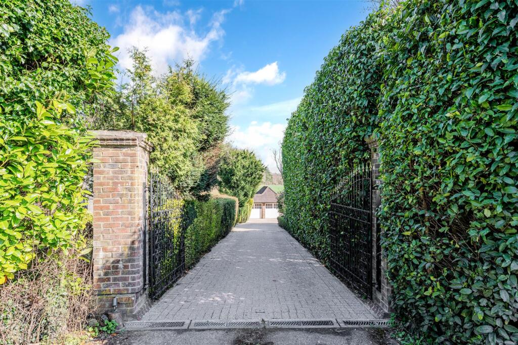 PEBBLECOMBE LEA (12).jpg