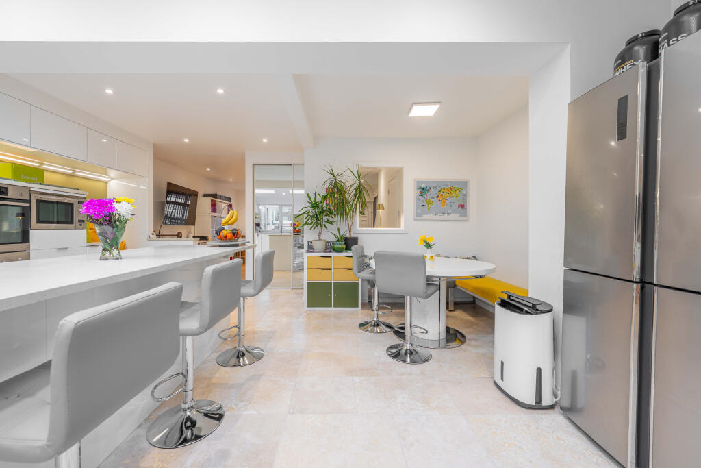 Proffitt Avenue07406