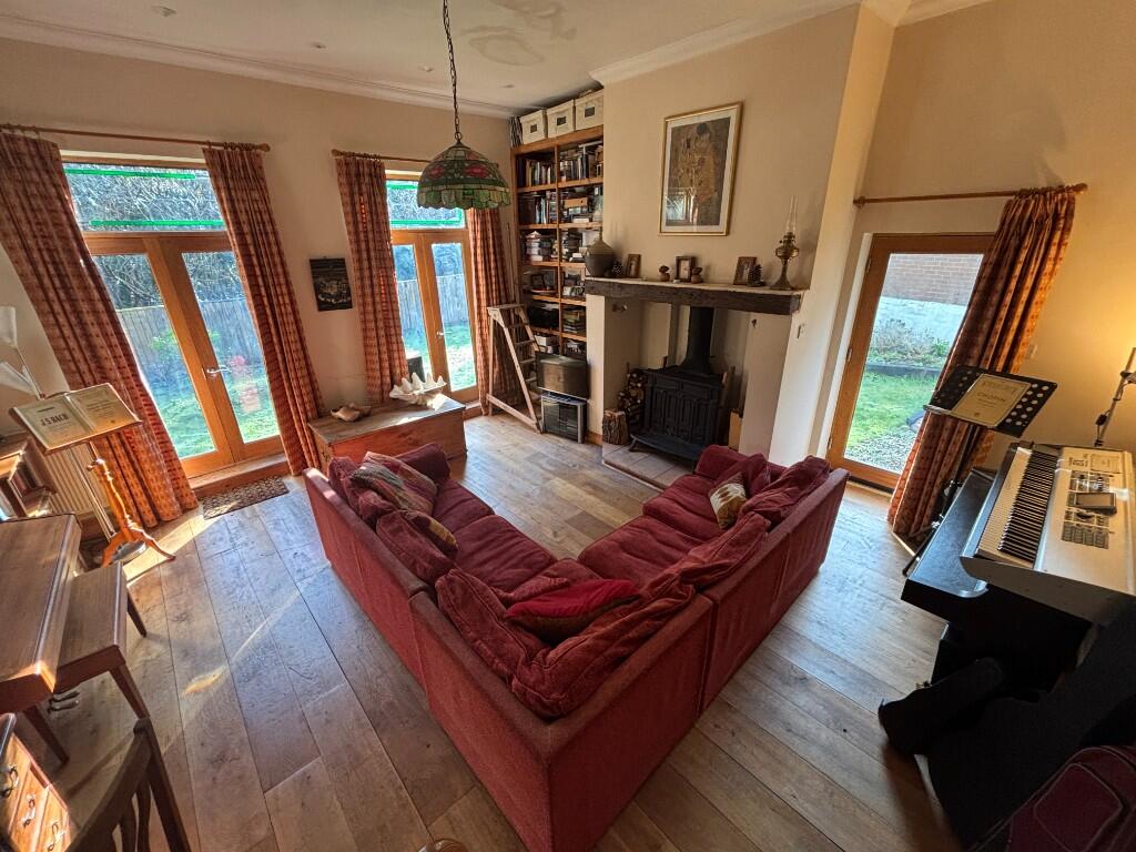 Triple Aspect Lounge