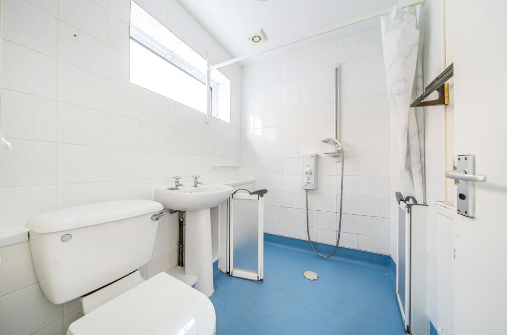 1343138-19-68af29...